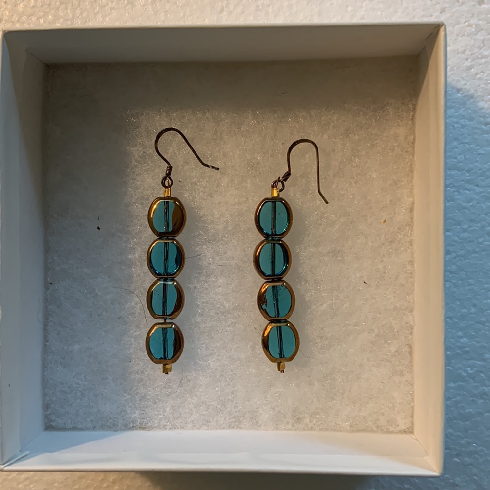Handmade necklace and drop earrings